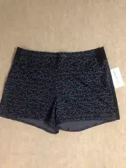 NWT Athleta Brooklyn Exercise Gym Shorts Womens Size 20 Featherweight Mid-Rise