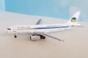 AC411254 AeroClassics A320 1/400 Model VT-ADW Air Deccan