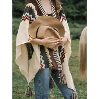在飛比找ETMall東森購物網優惠-波西米亞風流蘇針織斗篷披風旅游拍照民族風保暖提花披肩圍巾