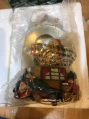 Berkeley Designs Santa Star Moon Globe Tune Jingle Bells New