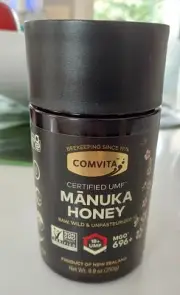 Comvita Certified UMF 18+ (MGO 696+) Raw Manuka Honey (8.8 oz)