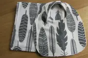 Bib and burp cloth- Feathers on white