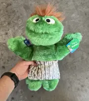 Applause Oscar The Grouch Sesame Street Puppet 14” New With Tags 1995 and elmo