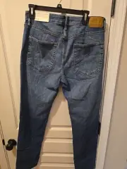 American Eagle Athletic Fit Airflex+ Size 32/34 NWT