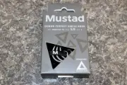 Mustad 39950TNP-TS Triangle Ultra Point Size 5/0 Demon Circle Hooks 3X Pack of 3