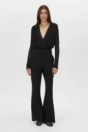 Ervina V-neck Bodysuit in Black - CAMILLA AND MARC® C&M