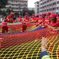 在飛比找Yahoo!奇摩拍賣優惠-安全網定制貓狗網孔外墻操場工地白色樓梯建筑游樂園淘氣堡防護欄