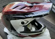 Troy Lee Designs D4 Carbon BMX/MTB MIPS Reverb Helmet Black/Red XL NO ORG BOX