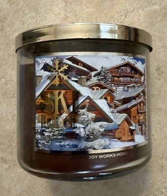 BATH & BODY WORKS SKI LODGE CANDLE Smoky Vanilla Deep Green Cyprus RARE