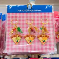 在飛比找蝦皮購物優惠-東京迪士尼 米奇造型披薩吊飾 鑰匙圈