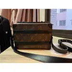 售出 LV HANDLE SOFT TRUNK 經典皮革箱包