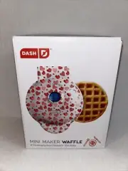 Dash round Mini Waffle Maker, No Stick, 4” Cooking Surface Hearts 350 Watts New