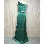 Alice + Olivia Karoline Chain Shoulder Cutout Gown In Emerald Size 8