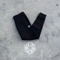 在飛比找蝦皮購物優惠--EOS- Adidas Originals Joggers