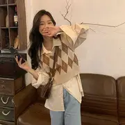 V-Neck Argyle Crop Sweater Vest / Long-Sleeve Plain Loose-Fit Shirt Shirt - White - L