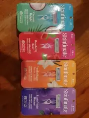 4 pack 2x Bic Soleil Razors 2x Skintimate razors