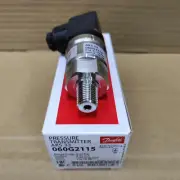 One New pressure transmitter For Danfoss AKS 33 060G2115 Free Shipping