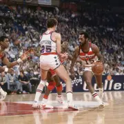 Washington Bullets Charles Johnson in action vs Atlanta Hawks at C- Old Photo
