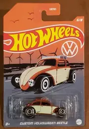 HOT WHEELS CAR.. CUSTOM VOLKSWAGEN BEETLE.. 2022 VOLKSWAGEN RELEASE..1:64