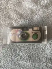 FUJIFILM QUICKSNAP SINGLE USE DISPOSEABLE 35mm FLASH CAMERA EXPIRED 05/2005