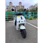 GOGORO 2 PREMIUM (晶鑽白) 二手 2022.03 出廠 還在保固內 幾乎全新 里程數157KM