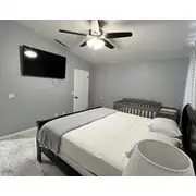 Beautiful Home With Free Parking