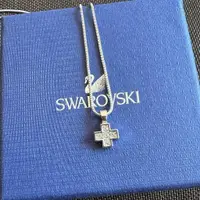 在飛比找蝦皮購物優惠-SWAROVSKI 施華洛世奇 項鍊 十字架 日本直送 二手