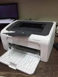 在飛比找Yahoo!奇摩拍賣優惠-台灣耗材~HP LaserJet Pro M12w 無線網路