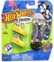 Mattel - Hot Wheels Skate Tony Hawk A Lil' Batty Finger Skateboard + 1 Pair of S