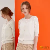 在飛比找momo購物網優惠-【MON’S】蕾絲花珍珠釦針織外套