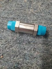 New Swagelok SS-6C2-1 Stainless Steel Check Valve 1 psi Crack Npt 3/8" Pipe