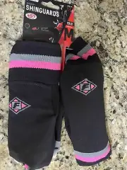 1 Pair**FRANKLIN BLACK Medium DewSHINGUARDS UP TO 5’3” -BUILT IN PLASTIC SHELL