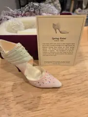 Just the Right Shoe, Spring Raine, box & COA