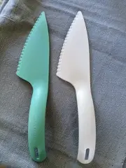 New Tupperware Cut N Serve Pastry Cutter Pie Cake Server green OR white 5193