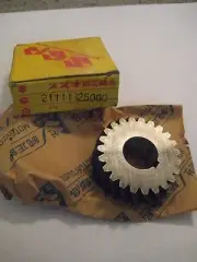SUUZKI TS100/TC100/TS90/TC90 TRANSMISSION PRIMARY DRIVE GEAR NOS!
