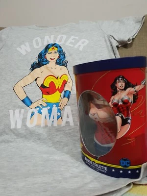 DC Comics Women's WONDER WOMAN TOP TSHIRT SIZE 16 +TIN GIFT PACK