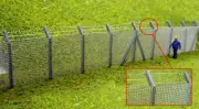 OO GAUGE CHAIN LINK SECURITY FENCING KIT EXPO 95722 SUIT HORNBY PECO BACHMANN