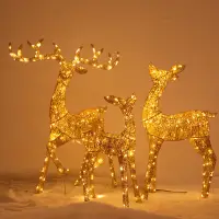 在飛比找松果購物優惠-【居家家】聖誕節裝飾燈 發光鹿 麋鹿/梅花鹿鐵藝小鹿 三口之