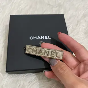 【翰貝格名牌館】全新真品 Chanel 爆款 Barrette 金色 字母 金屬 滿鑽 水鑽 髮夾 AB5651