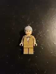 Lego Aunt May Minifigure from 4854 Spiderman Doc Ock's Bank Robbery (Exclusive)