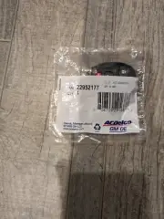 GM GENUINE PARTS 4 BUTTON KEYLESS ENTRY REMOTE KEY FOB (PROGRAMMING REQUIRED)