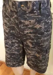 NWT ARIAT Digital Camo WORK Shorts 11" I M4 DuraStretch Rebar Canvas 2% Spandex