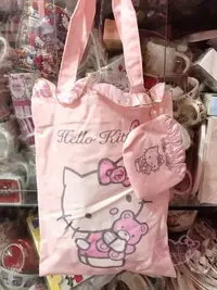 在飛比找Yahoo奇摩拍賣-7-11運費0元優惠優惠-♥小花凱蒂日本精品♥hello kitty凱蒂貓坐姿小熊圖案