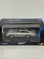 MINICHAMPS 400 137260 JAMES BOND 007 ASTON MARTIN DB5 1/43 SCALE.