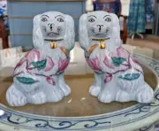 Staffordshire Reproduction Spaniel Floral Dogs Pair Figurines-6''H
