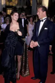 Bruce Willis & Demi Moore at 61st Academy Awards - Arrivals - 1989 Old Photo 1