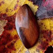 3.2g Red Tiger Eye Flame Shape Cabochon Refractive Healing Crystal Healing 1.25”