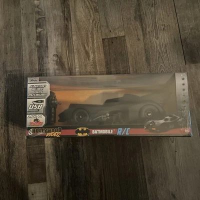 Jada Toys Hollywood Rides 1989 BATMOBILE - 2.4GHz RC Remote Control Turbo (NEW)