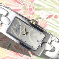 在飛比找momo購物網優惠-【ALBA】雅柏手錶 時尚風SWAROVSKI晶鑽銀色鍊帶女