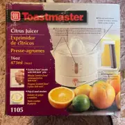 Toastmaster Citrus Juicer with Pulp Adjuster Model 1105. 16 oz Capacity New